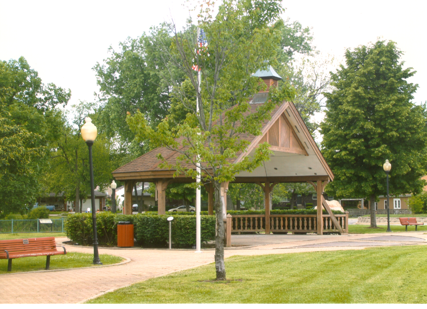 Lakefront band shelter